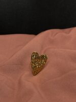Intricate Heart Statement Ring – Carved Metal Design, Bold & Sophisticated Style - Image 3