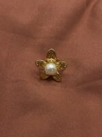 Five-Petal Floral Ring – Nature Inspired Horizontal Design - Image 2