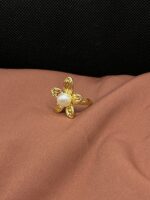 Five-Petal Floral Ring – Nature Inspired Horizontal Design - Image 3