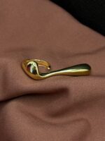 Elongated Statement Ring with Horizontal Stretch - Image 4