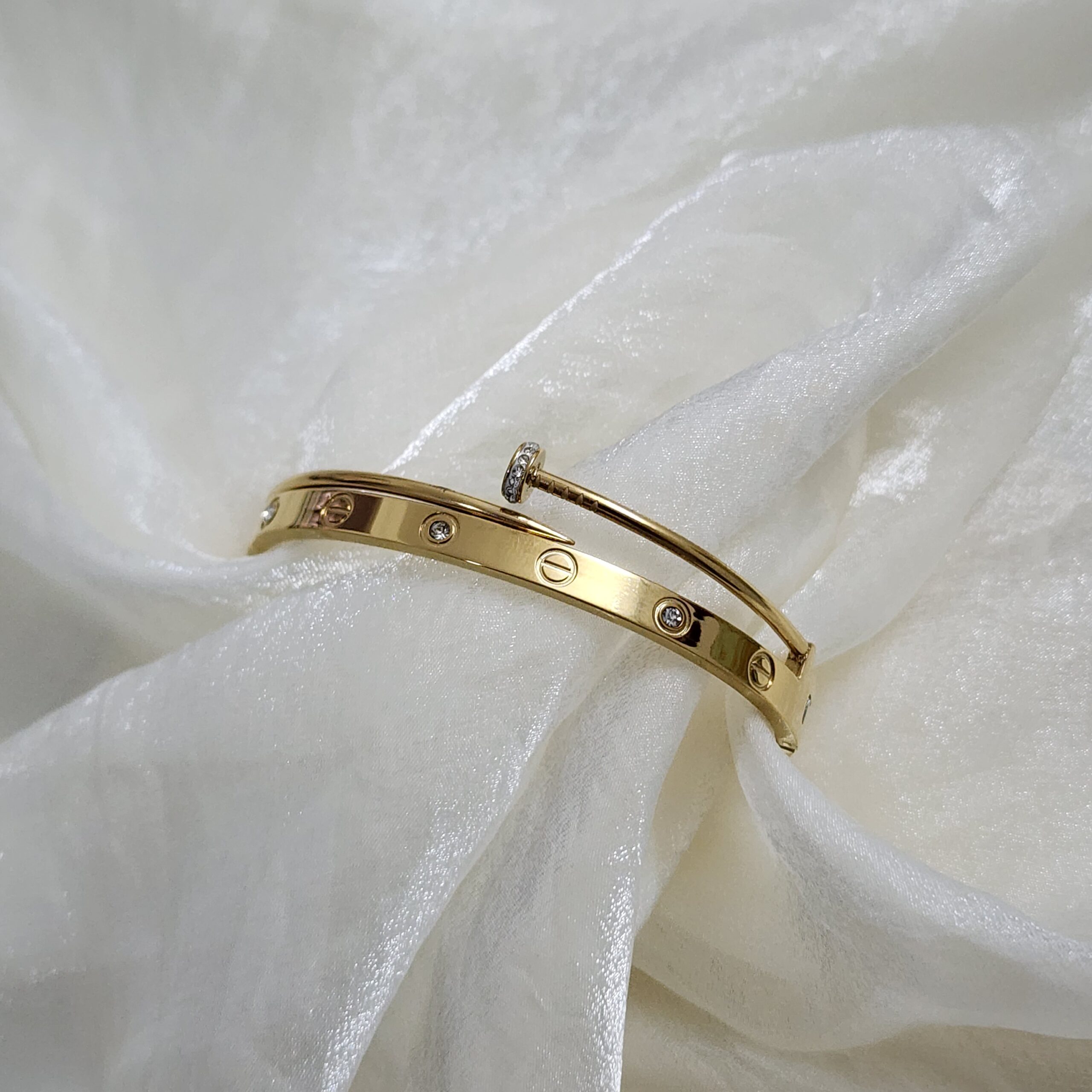 20250807_162139 Interlocking Bangle - Image 1