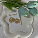Sea Shell shaped anti tarnish earring.
