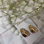 gold anti tarnish earring.